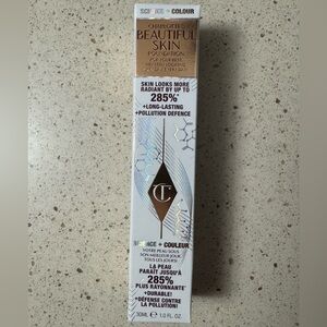 Charlotte Tilbury Beautiful Skin Foundation - shade 5 neutral